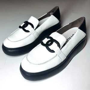 Wonders Women’s Platform Chic White and Black Loafers Size- 42